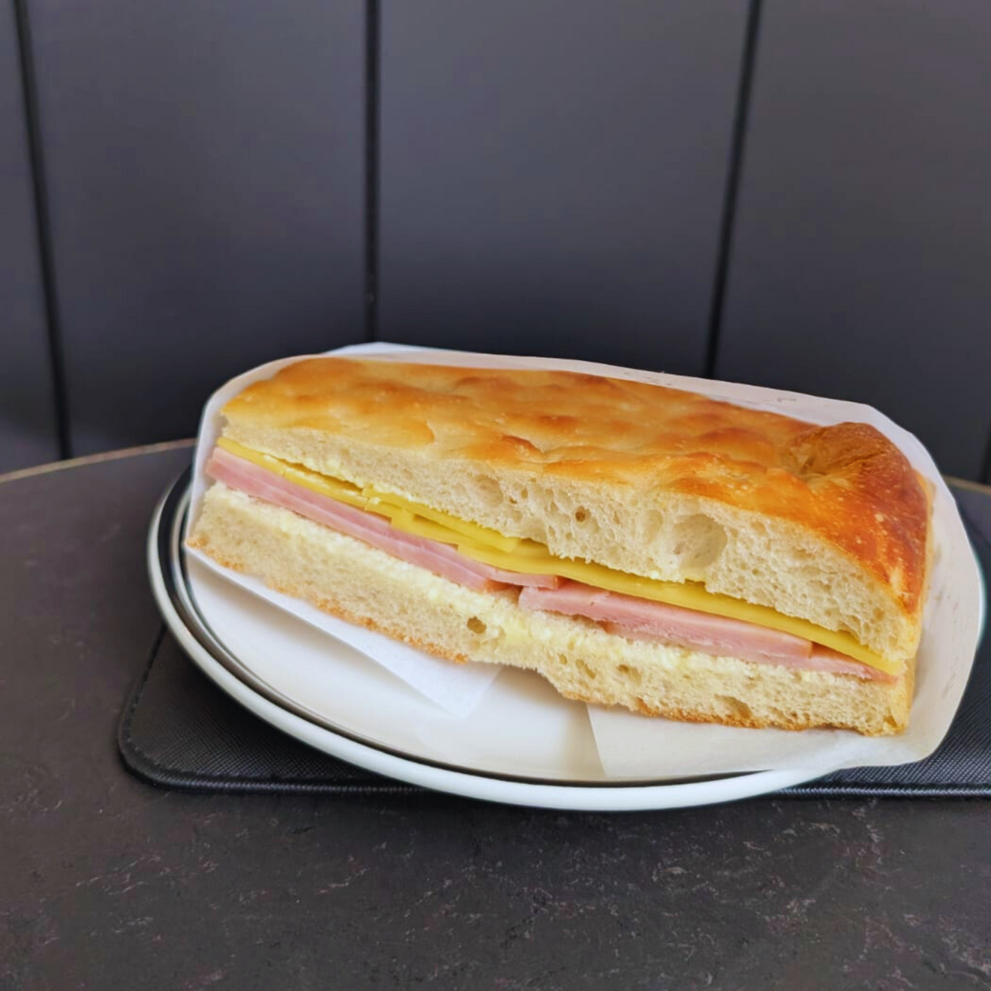 NITRATE-FREE HAM & BUTTER FOCCACCIA